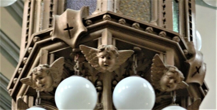 10.4 angels on lights